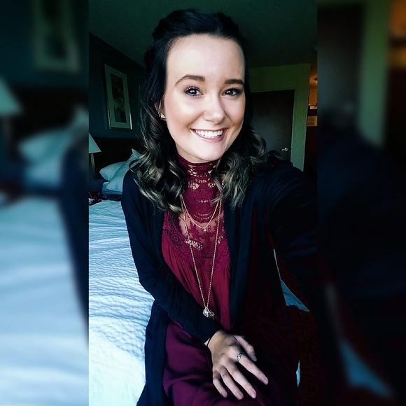 Meet your Posher, Mackenzi - Picture 1 of 1